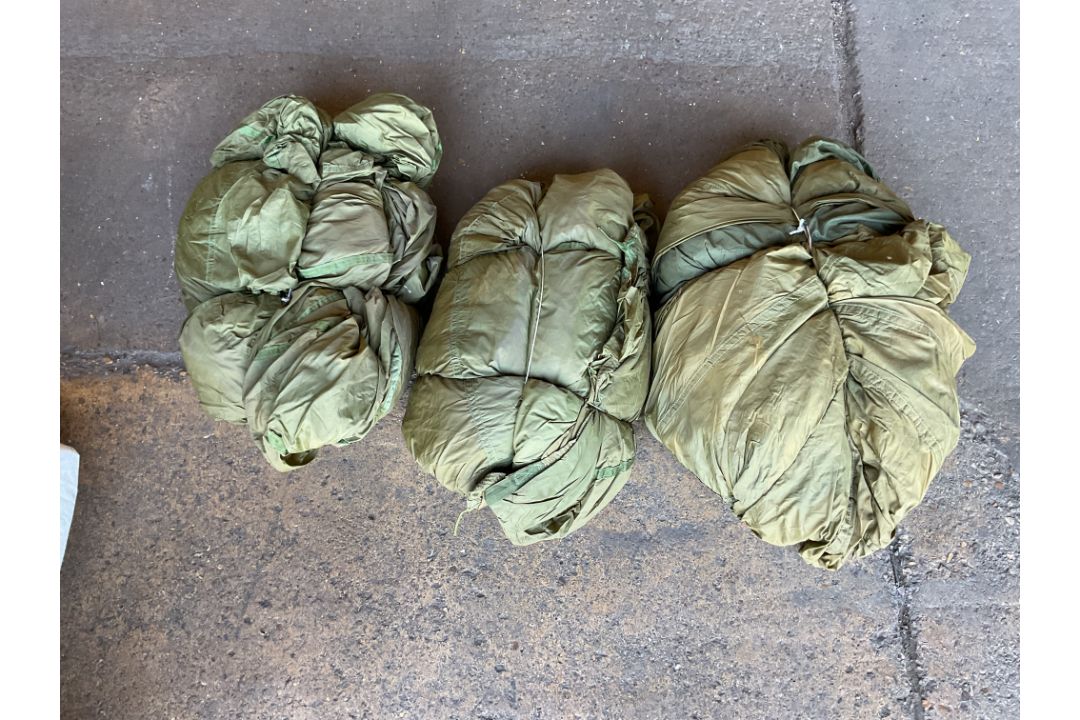 3 x Green British Army Parachutes - Image 2 of 5