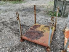 MOD STEEL STACKING POST STILLAGE