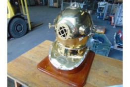 FULL SIZE US NAVY MKV BRASS DIVERS HELMET ON WOODEN PLINTH AS SHOWN