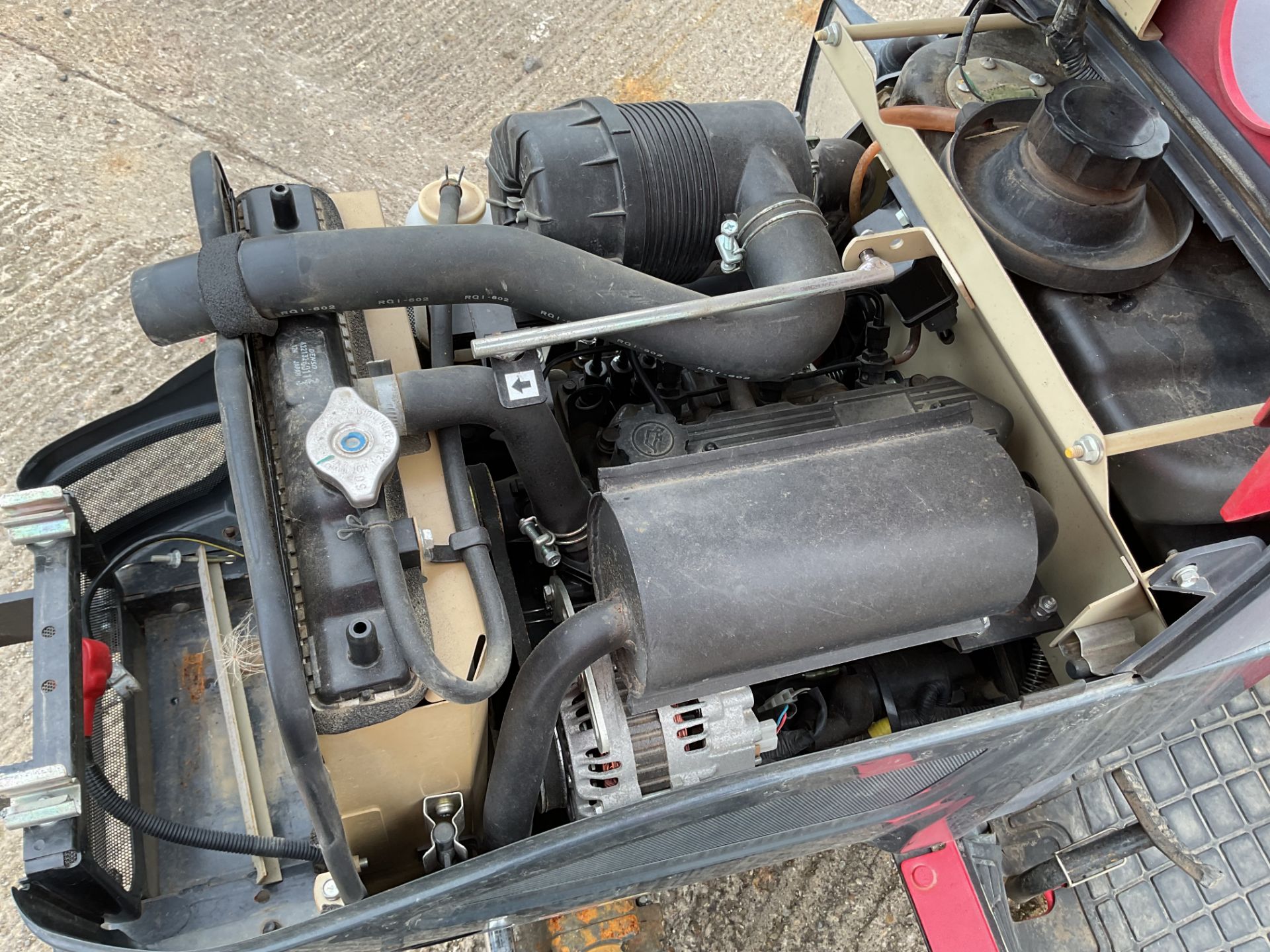 4 x 4 Mitsubishi GF130 compact Tractor with rotavator attachment.ONLY 92 hrs - Image 14 of 17