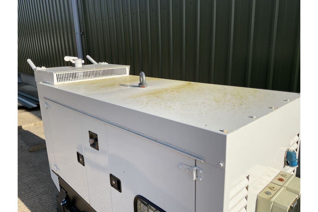 Scorpion Power System Generator 3 phase 115 Kva 415V, 50 Hz from MOD - Image 13 of 14