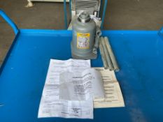 New Unissued Weber Hydraulic Vehicle Jack c/w Paperwork from MoD