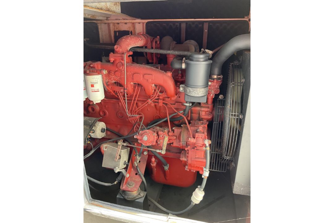 Scorpion Power System Generator 3 phase 115 Kva 415V, 50 Hz from MOD - Image 11 of 14