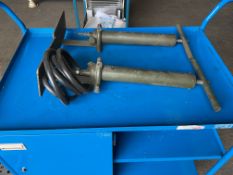 Q 2x Antenna Mast Pumps