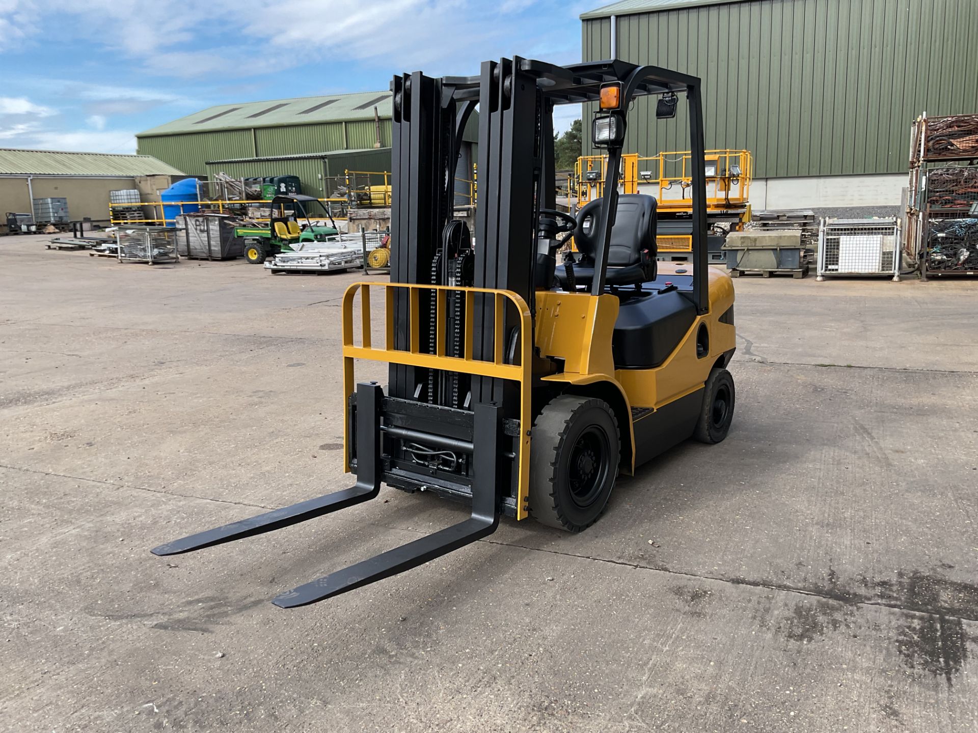 Maximal 25M Series Fork Lift Truck - Image 5 of 21