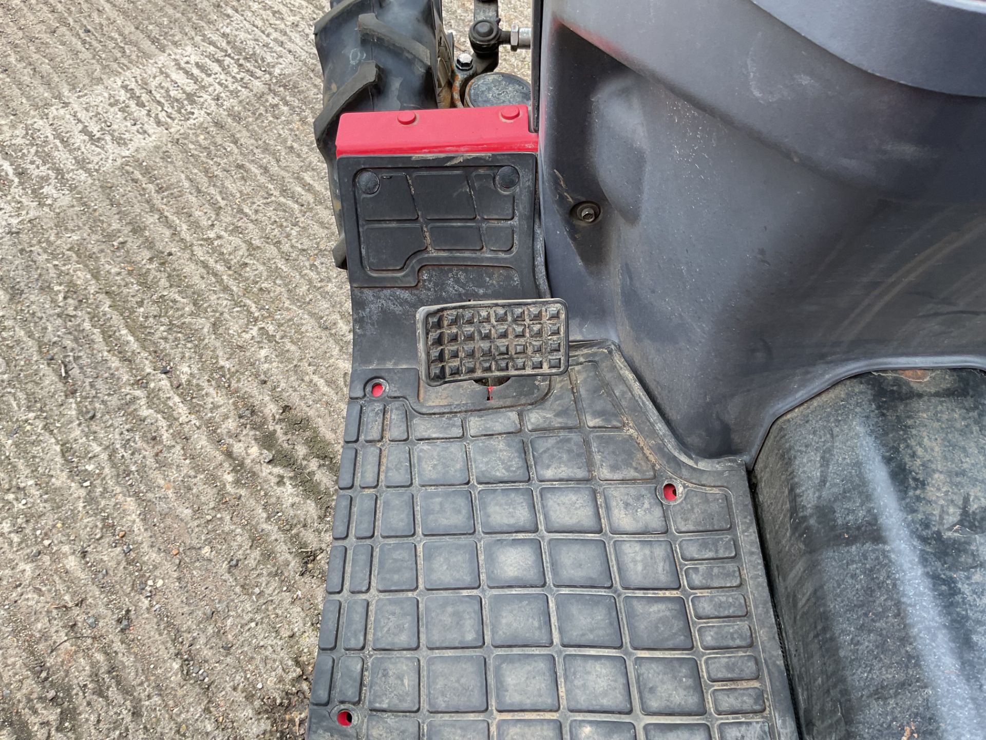 4 x 4 Mitsubishi GF130 compact Tractor with rotavator attachment.ONLY 92 hrs - Image 17 of 17