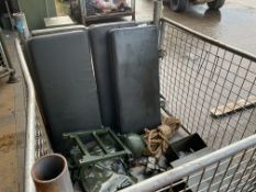 1 x Stillage FV 432 Seats Obturator, etc