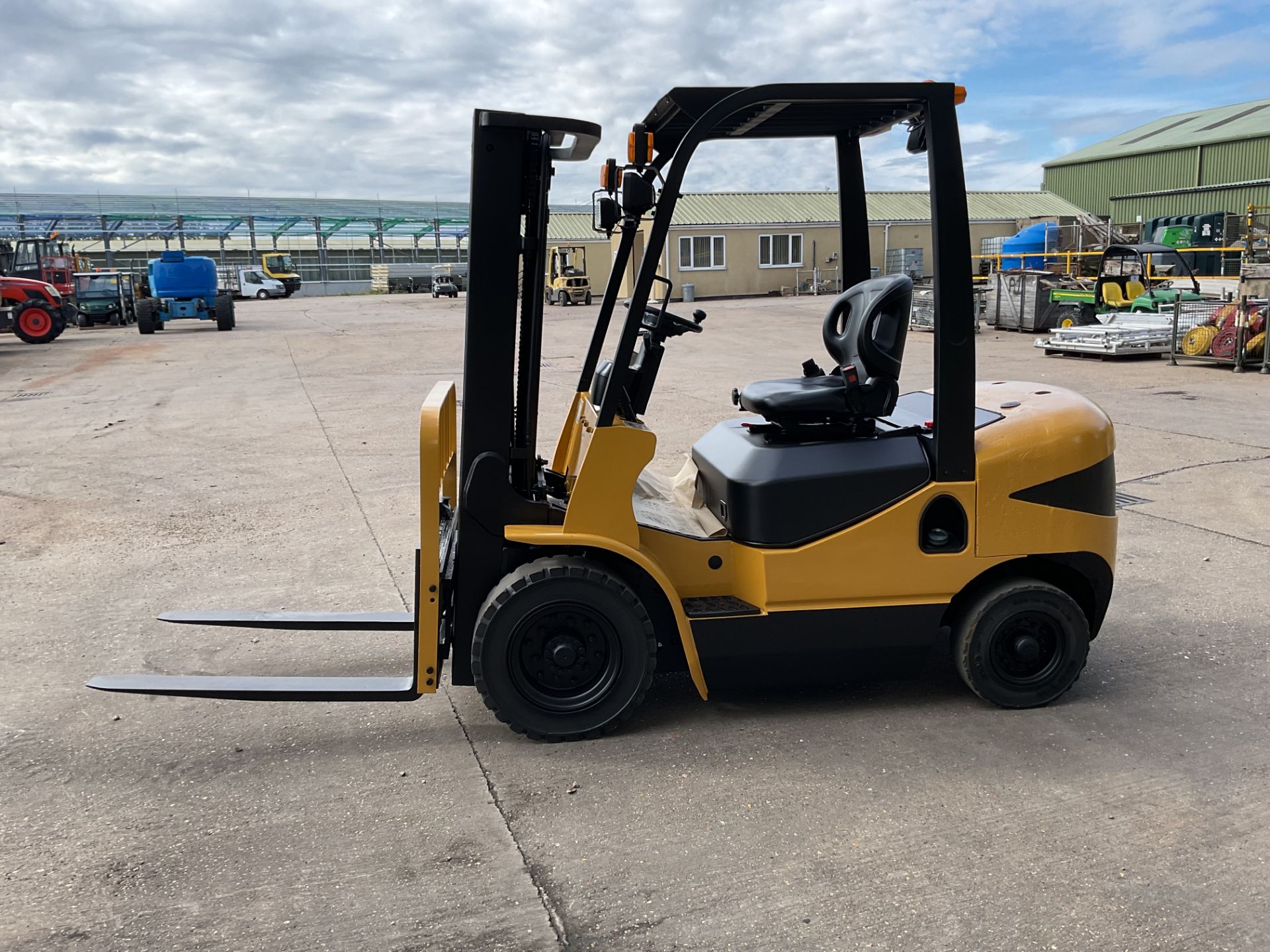 Maximal 25M Series Fork Lift Truck - Image 6 of 21