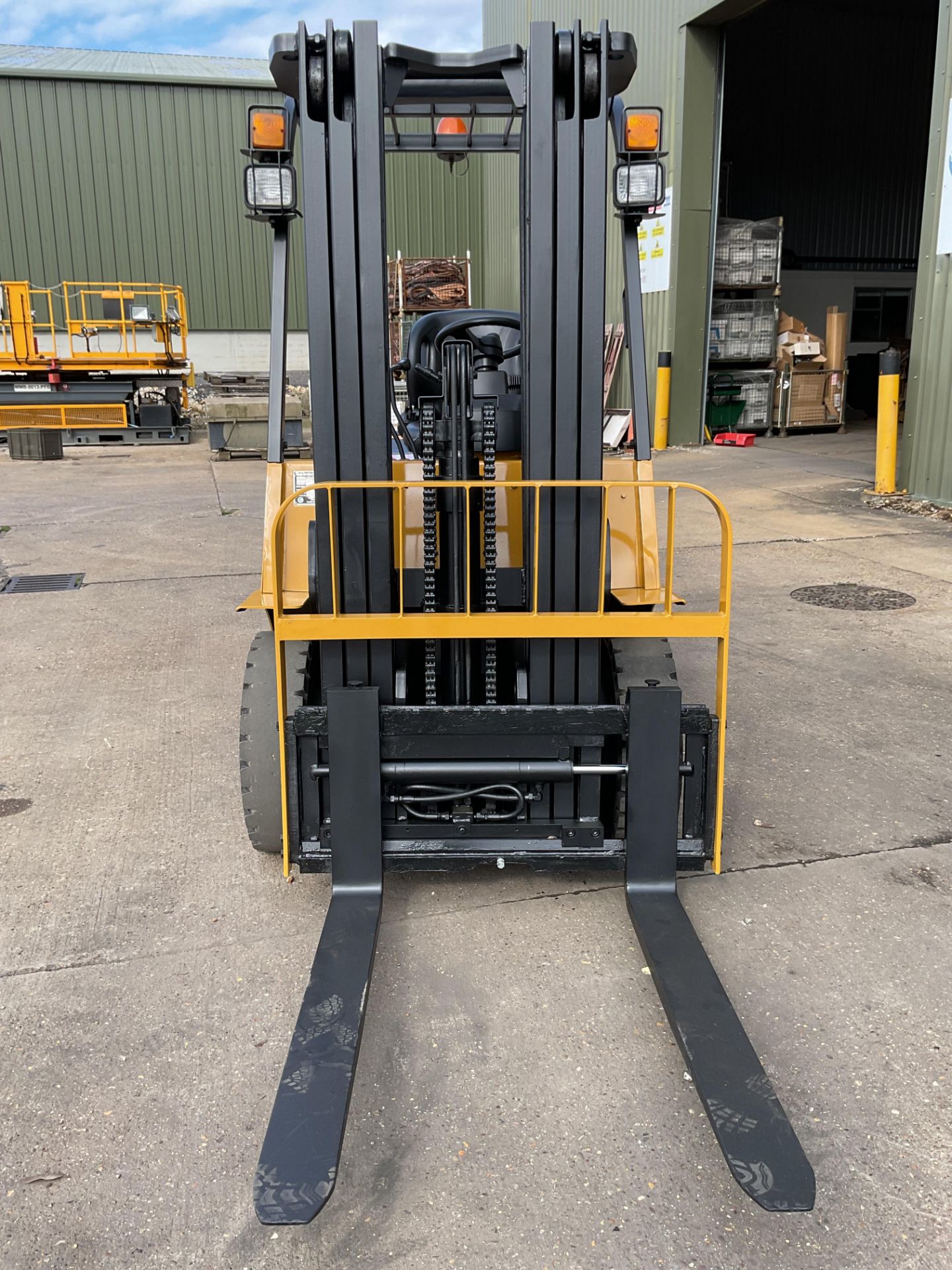 Maximal 25M Series Fork Lift Truck - Image 13 of 21