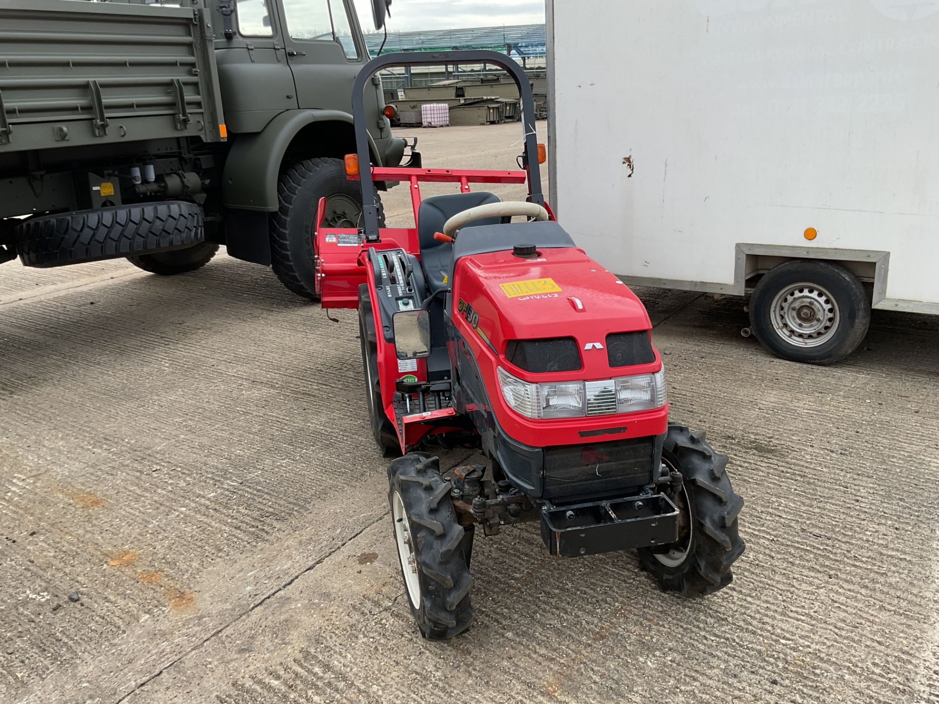4 x 4 Mitsubishi GF130 compact Tractor with rotavator attachment.ONLY 92 hrs - Image 2 of 17