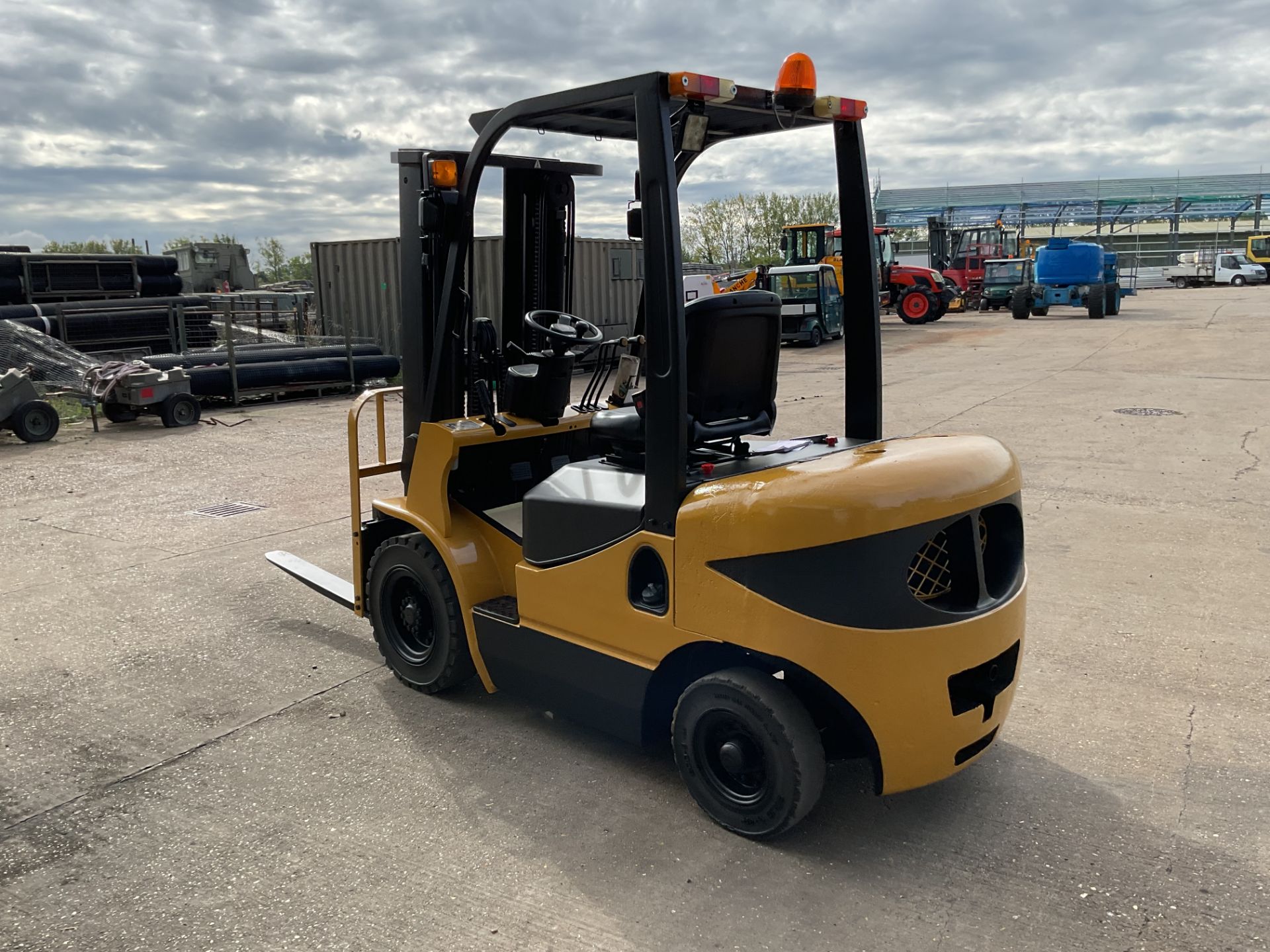 Maximal 25M Series Fork Lift Truck - Image 7 of 21