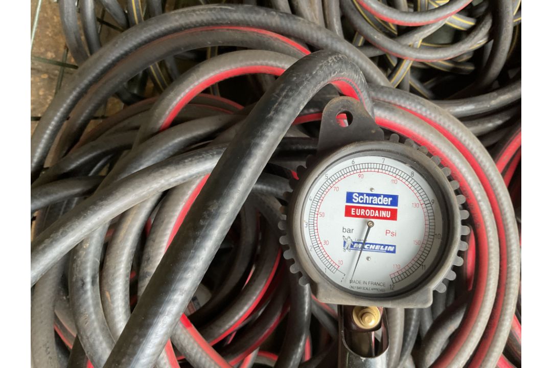 Q 16 x Unissued Shrader Type Tyre Inflator Air Lines - Image 5 of 9