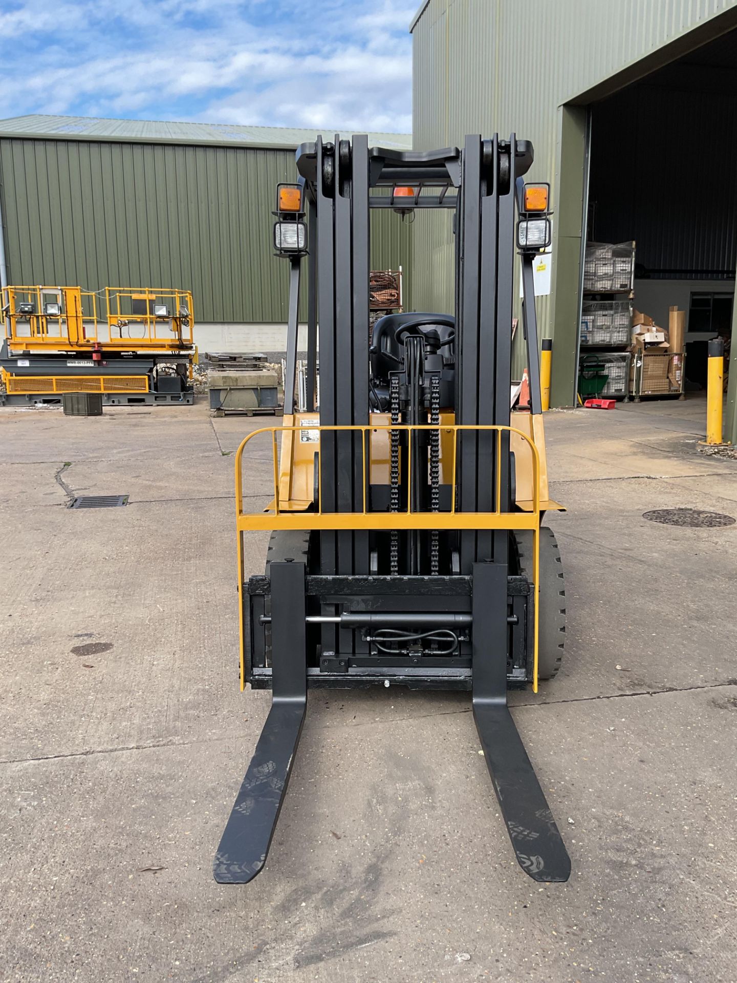 Maximal 25M Series Fork Lift Truck - Image 12 of 21