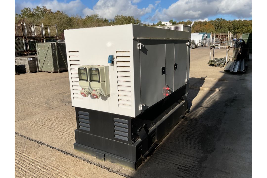 Scorpion Power System Generator 3 phase 115 Kva 415V, 50 Hz from MOD - Image 4 of 14