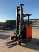 2004 Toyota 10 Reach Stacker Fork Truck.