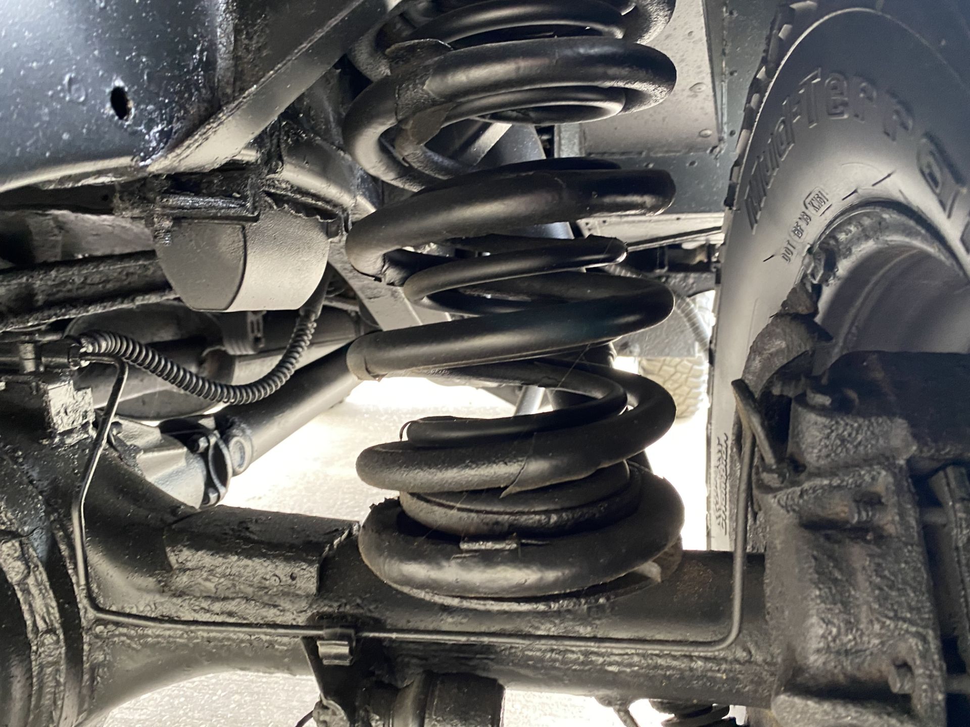 Land Rover Defender 110 2.2 Hardtop Utility - Image 65 of 65