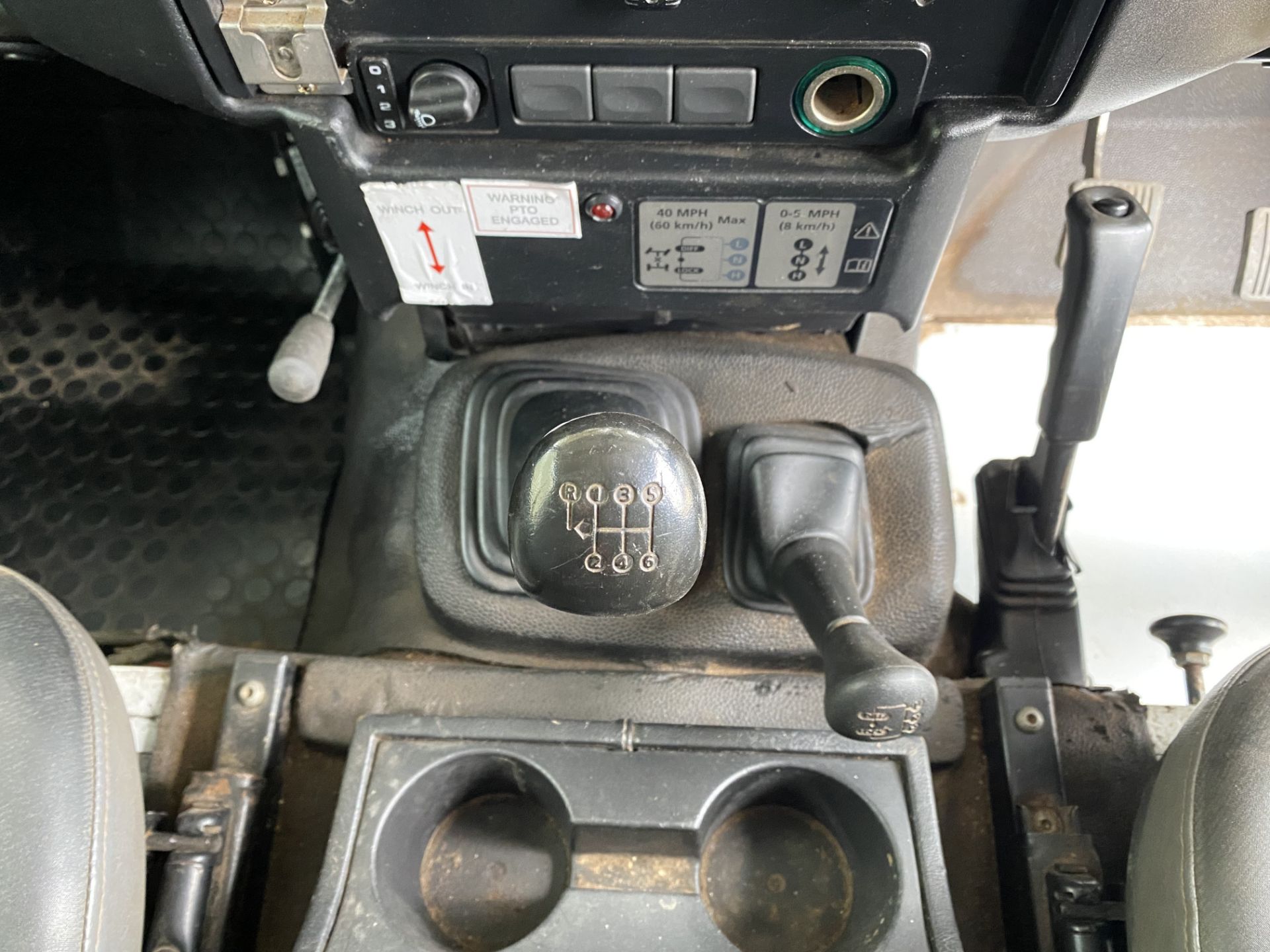 Land Rover Defender 110 2.2 Hardtop Utility - Image 18 of 65