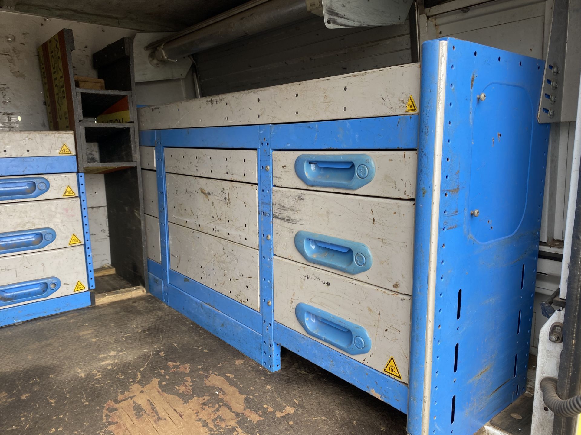 Land Rover Defender 110 2.2 Hardtop Utility - Image 26 of 65