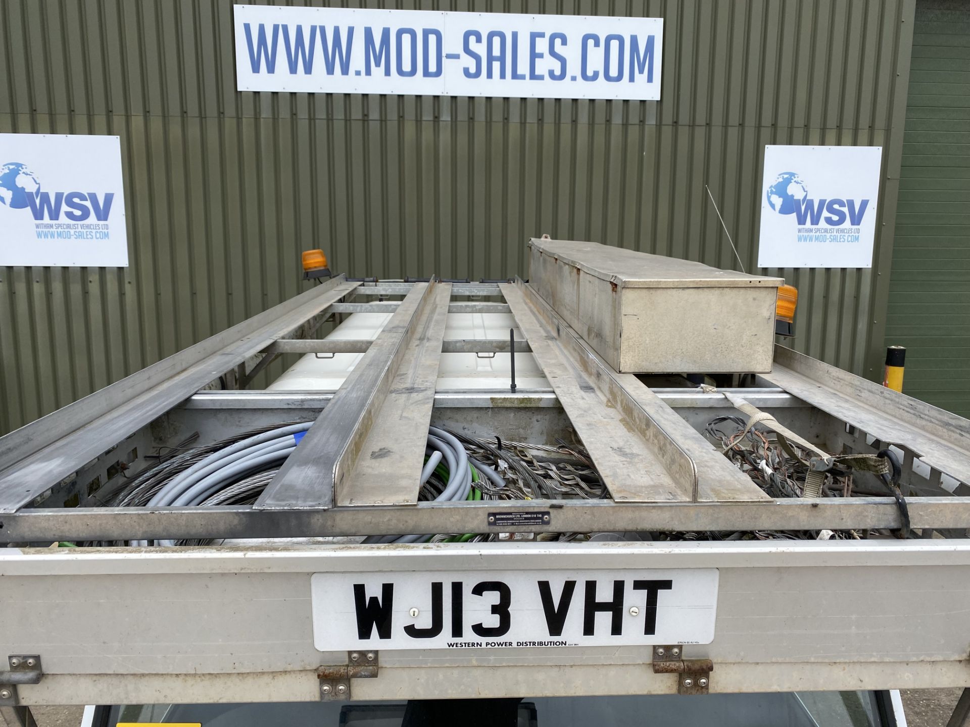 Land Rover Defender 110 2.2 Hardtop Utility - Image 50 of 65