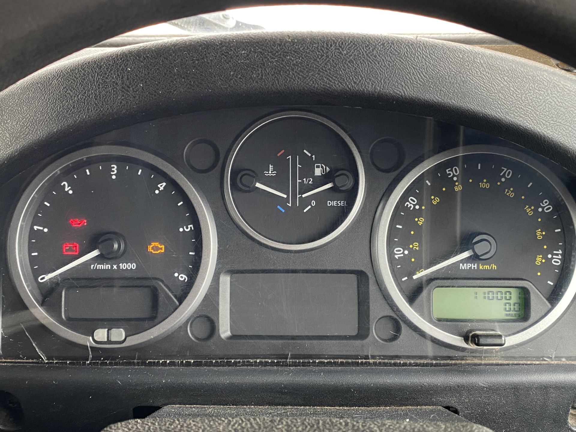 Land Rover Defender 110 2.2 Hardtop Utility - Image 20 of 65