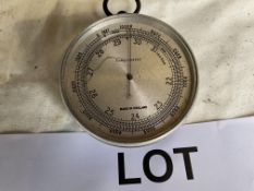 COMPENSATED BAROMETER FROM MOD GLASS MISSING