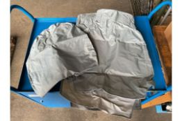 1 x Pair of New Unissued Exmoor Land Rover Defender/ Wolf waterproof seat cover