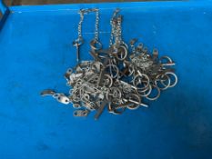 35 x New Unissued Rear Tailgate Pins and Chains