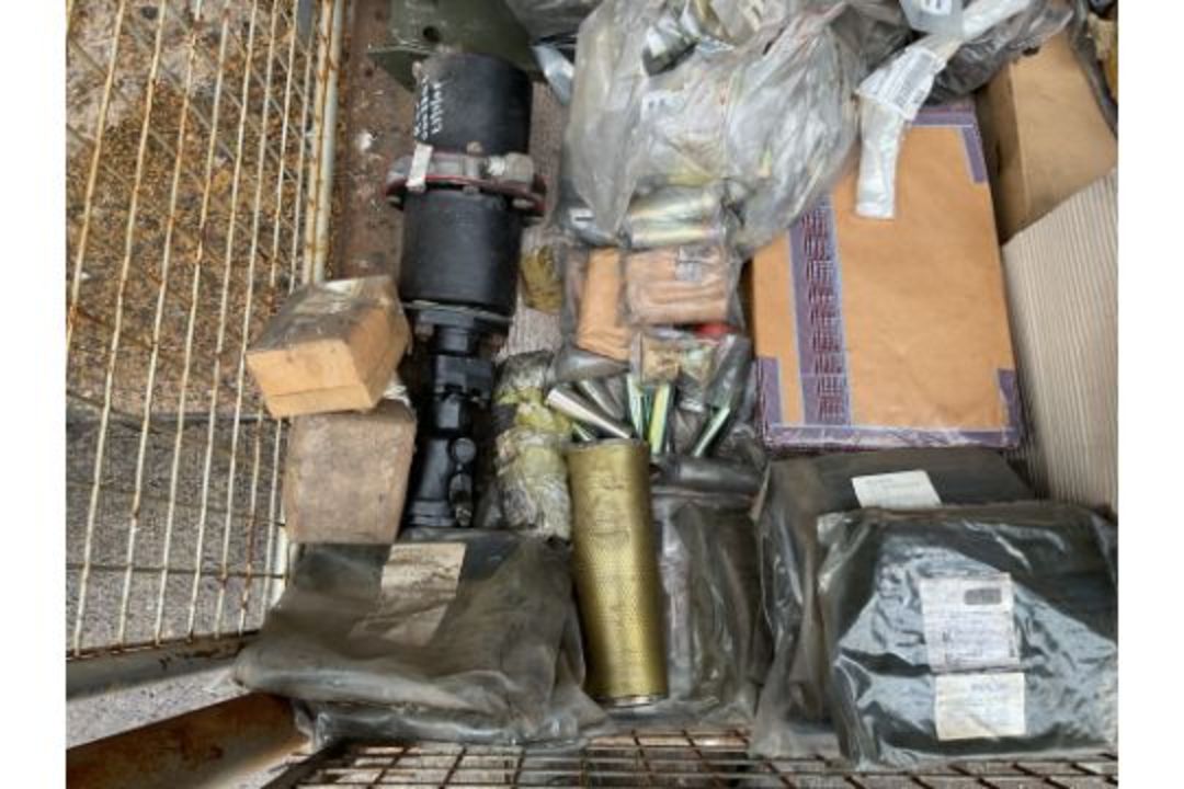 1 x Stillage New Military Vehicle Spare inc CET, GKN, Impellers,Nuts, Bolts,Brake units Hinges etc - Image 6 of 8