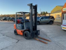 Samsung FX 25L LPG Forklift Duplex Mast c/w Side Shift, Gas Bottle etc.