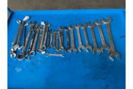 23 Pcs Spanner Set from MoD