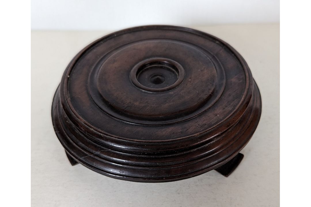 A late 17th/early 18th century Chinese bronze bombe censer - Image 5 of 7