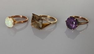 A vintage emerald-cut citrine ring in a split-shank gold setting, the citrine 15 x 10mm, 6.5g