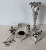 An Edwardian silver vase/candleholder with spiral twist design, weighted, 18 cm H