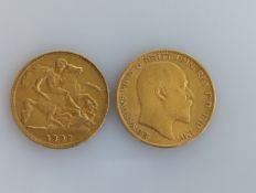 Two Edwardian gold half sovereigns, both 1902