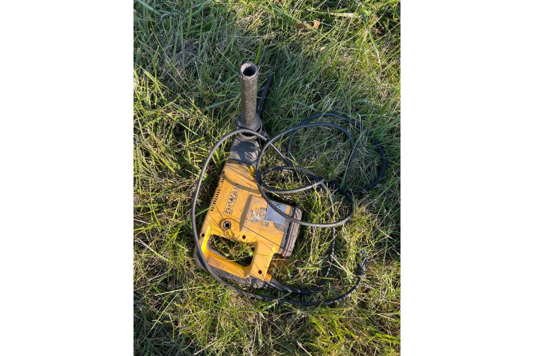 Dewalt 1/2" Drill - Image 1 of 2