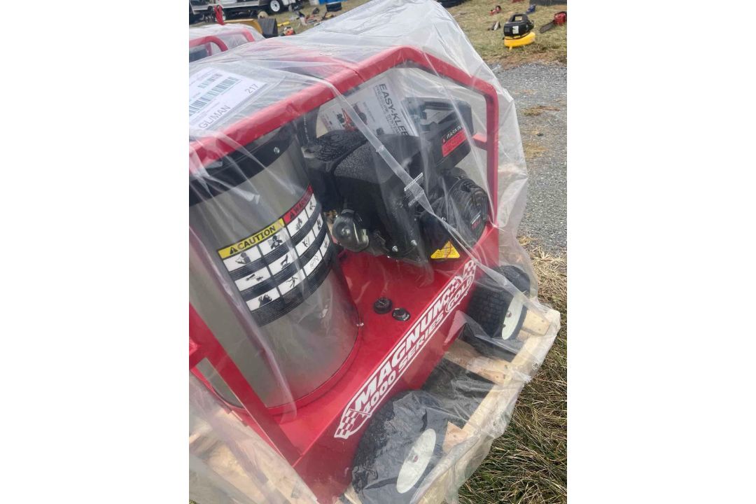 Magnum 400 Series Hot Water Pressure Washer - Image 2 of 3