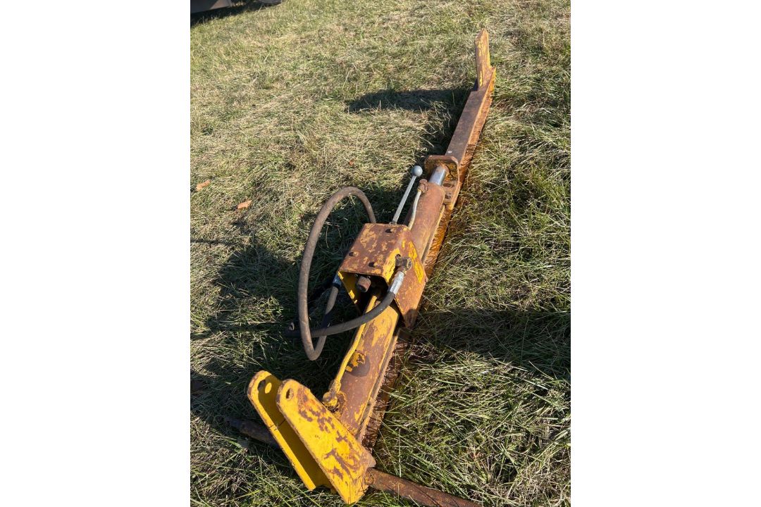 log splitter - Image 3 of 3