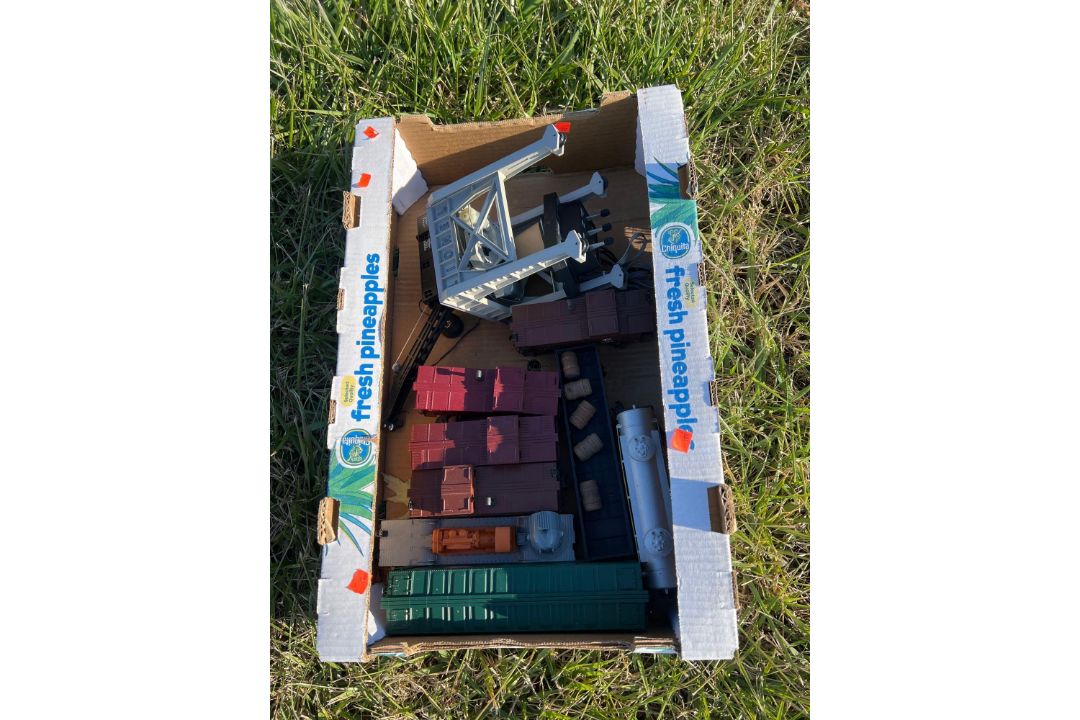 8 Line Up Carts - Image 1 of 2