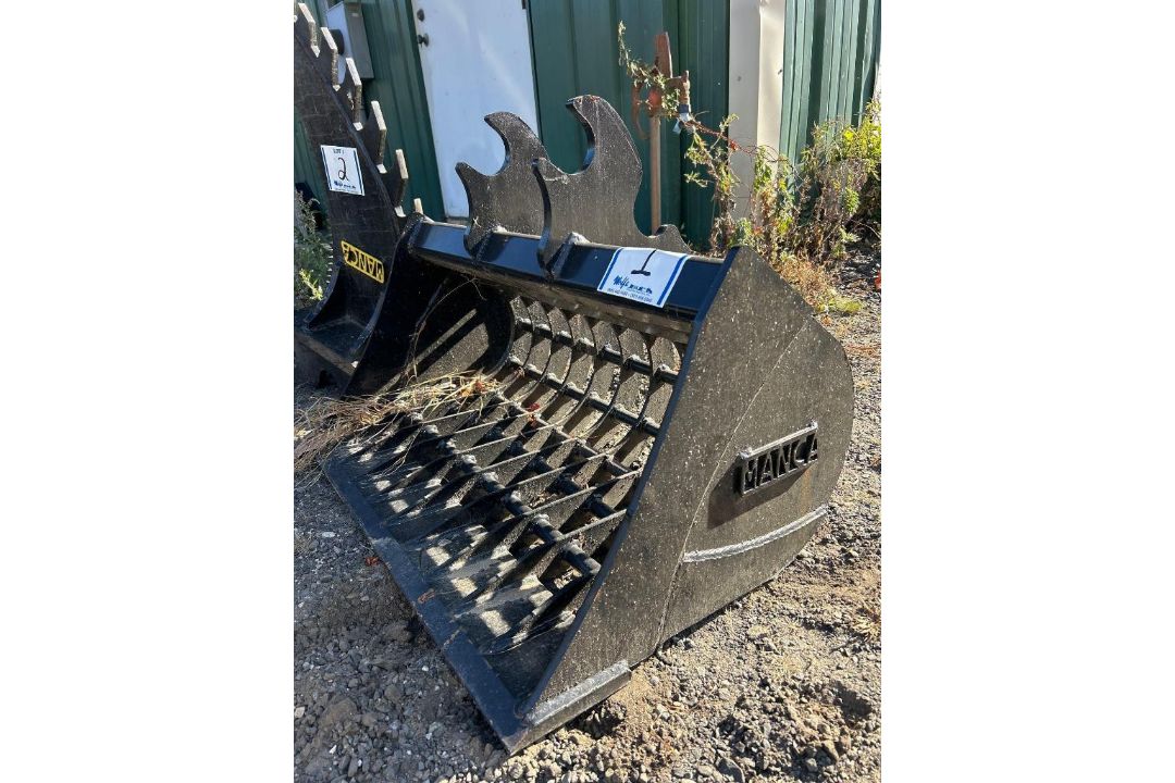 Manca 36" Rock Bucket - Image 2 of 3