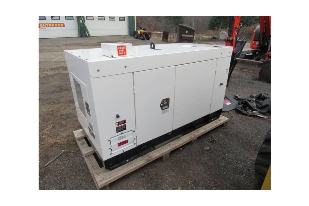 120/240 Volt Generator - Image 1 of 9