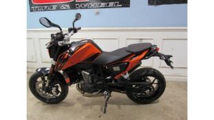 2017 KTM DUKE 690