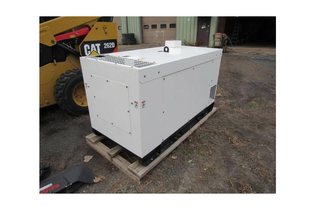 120/240 Volt Generator - Image 4 of 9