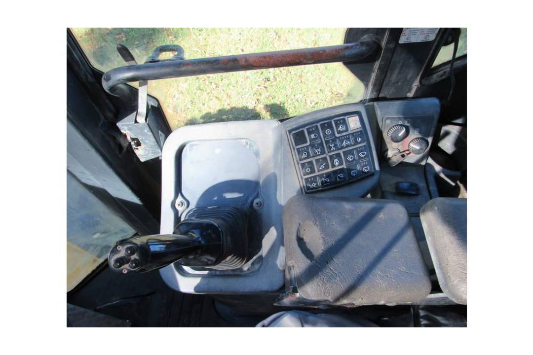 John Deere 644J - Image 14 of 17