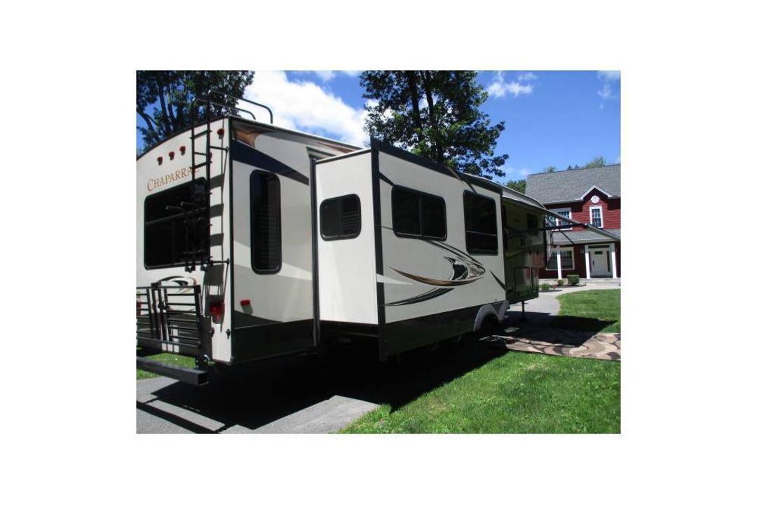 2015 FOREST RIVER COACHMAN CAMPER - Image 2 of 21