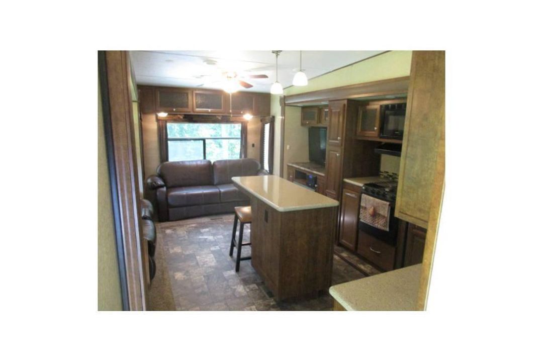 2015 FOREST RIVER COACHMAN CAMPER - Image 20 of 21