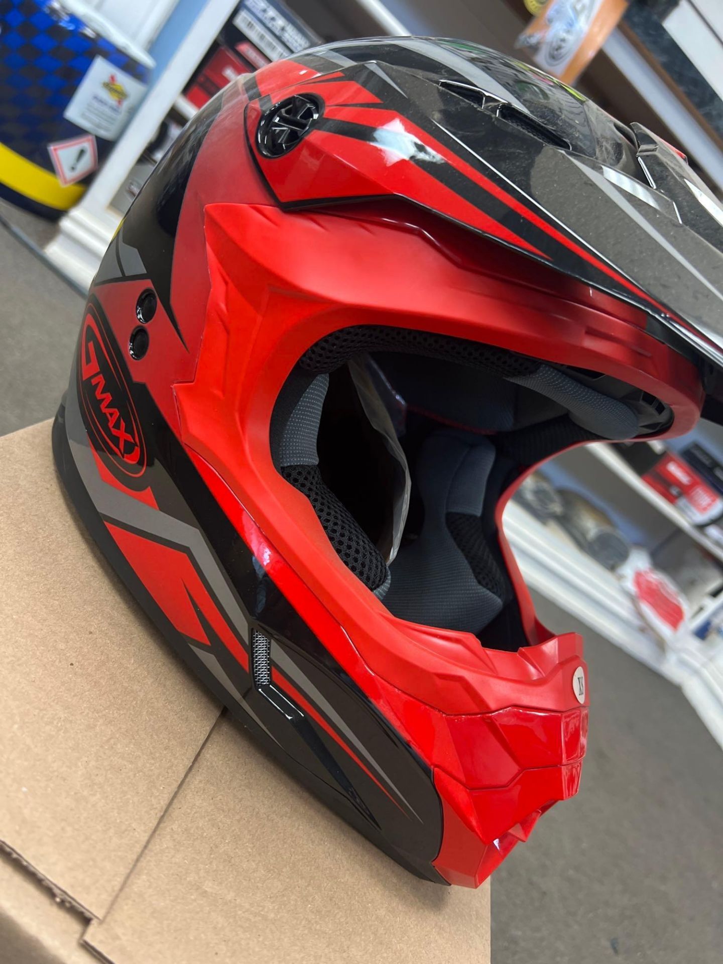 G-Max helmet - Image 2 of 3