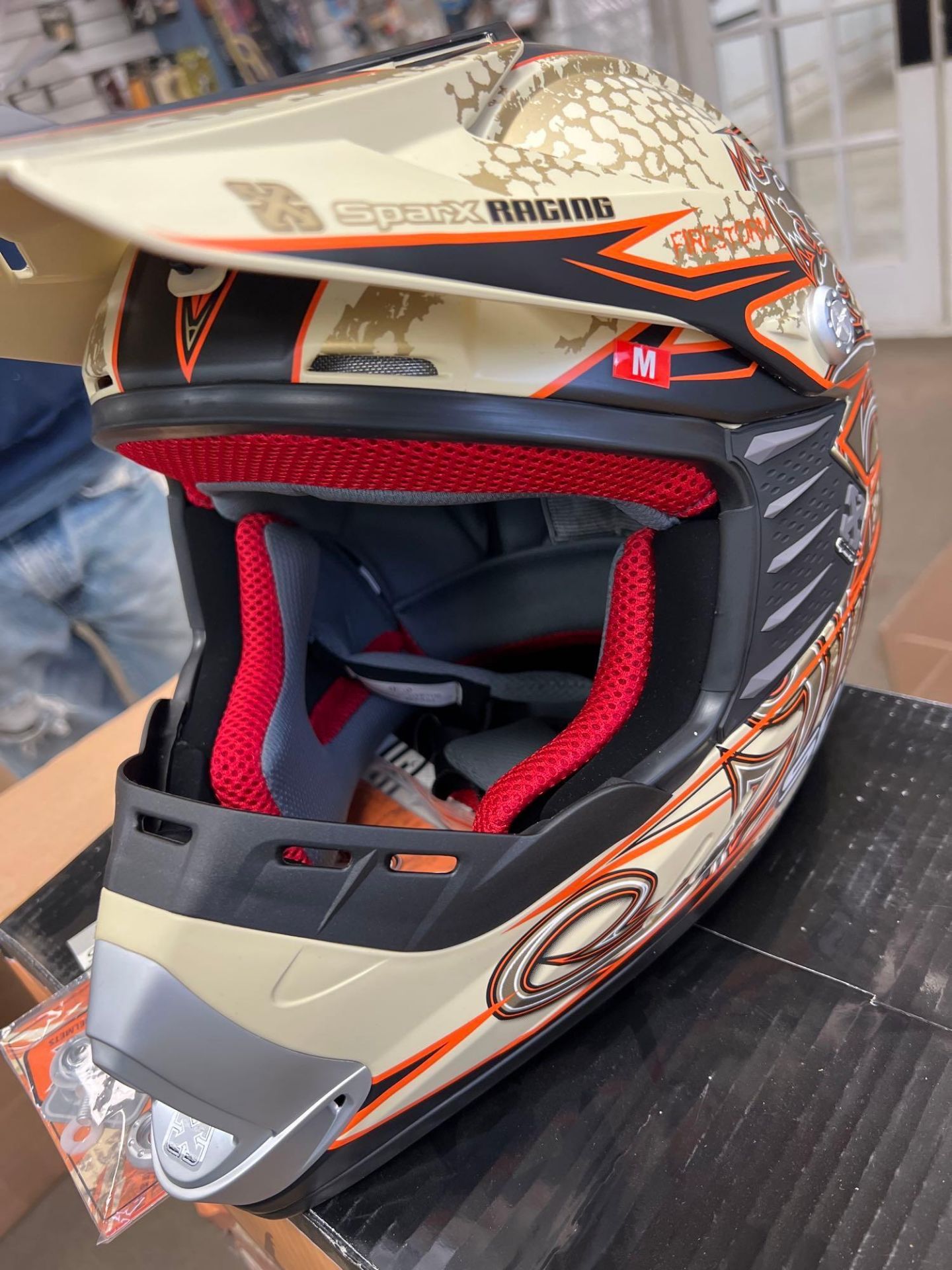 Sparx helmet - Image 6 of 6