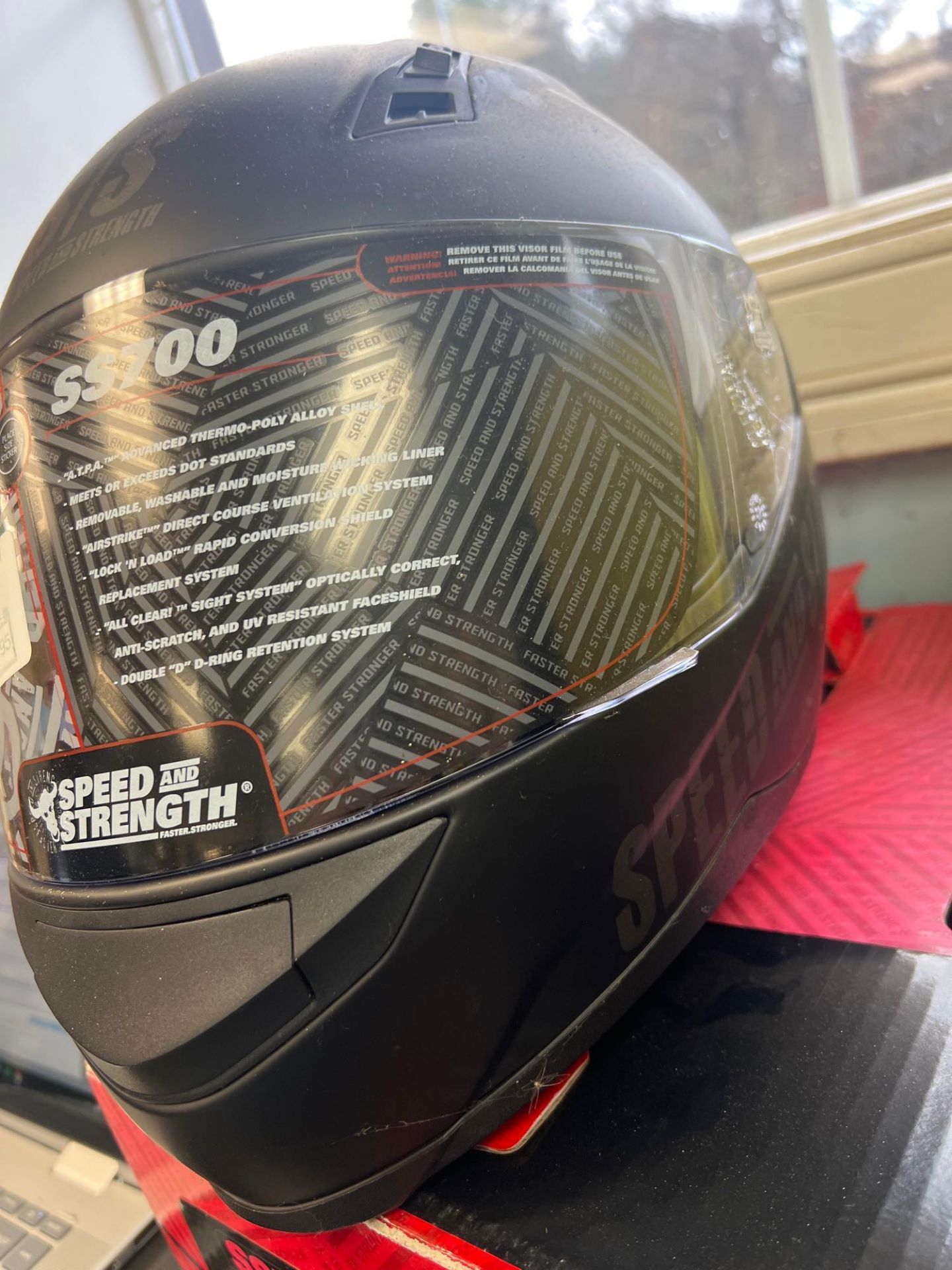 speed and strength helmet - Image 2 of 3