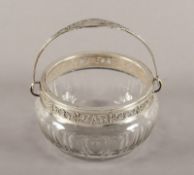 kleine Henkelschale, Glas, Montierung 950/ooo, Frankreich, um 1900