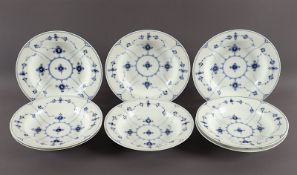 Satz von acht Suppentellern, Dekor Musselmalet, Royal Copenhagen, um 1894-1900